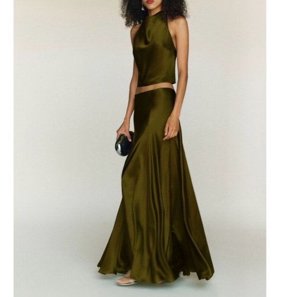 New Reformation Sera Silk Two Piece Set - Picture 6 of 17